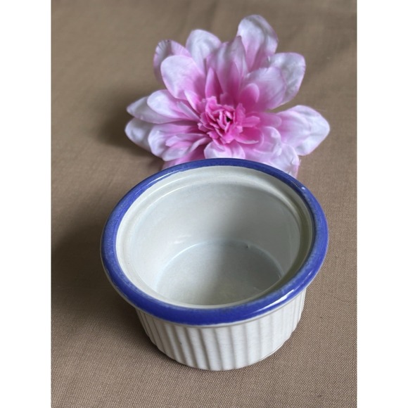 Emile Henry Other - Emile Henry Ramekin Made in France White With Blue Rim
